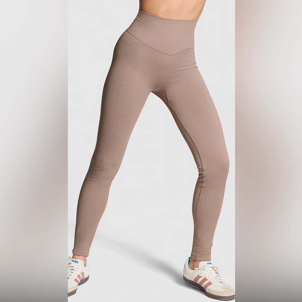 NWT PINK Victoria’s Secret Seamless Classic Leggings